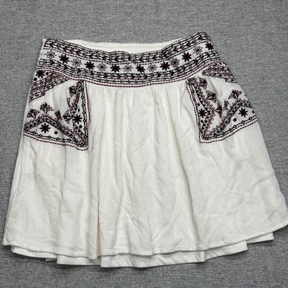 Y2k, Boho-chic, Xhilaration Sz M Embroidered Boho Mini Skirt Smocked Floral